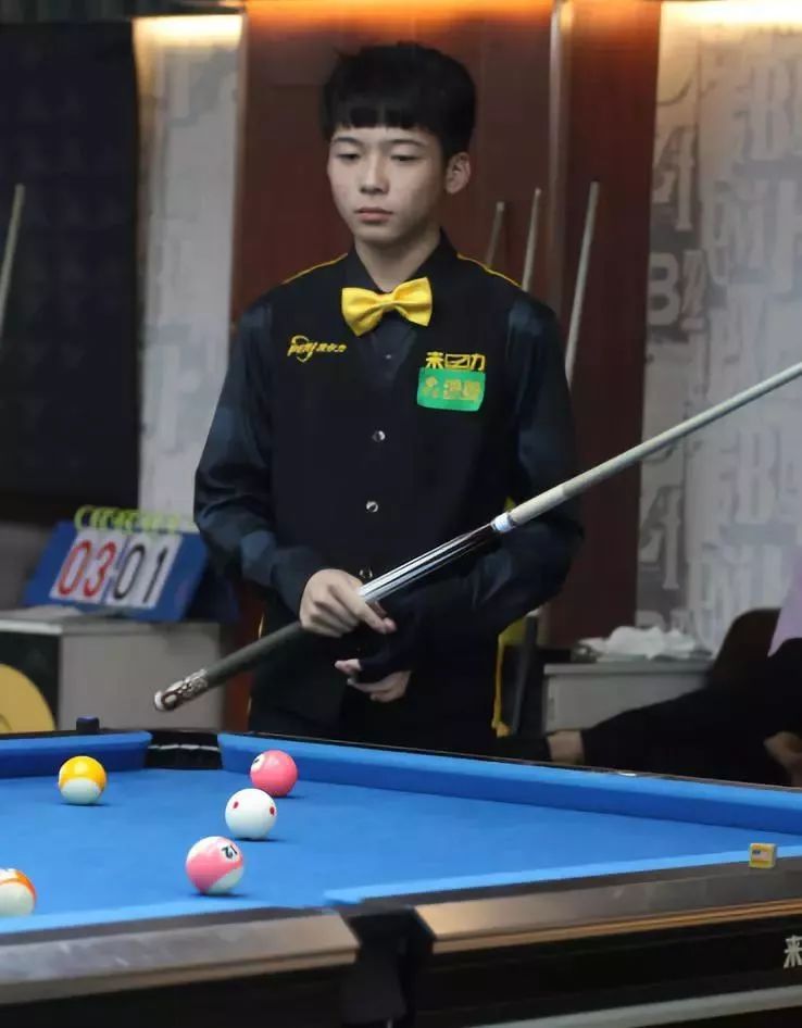 疑是一颗璀 疑是一颗璀